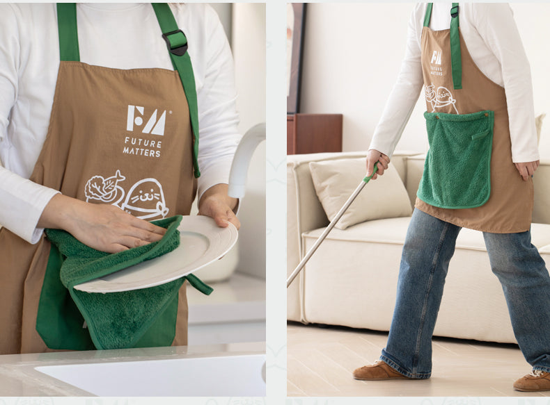 Seal Apron With Detachable Towel