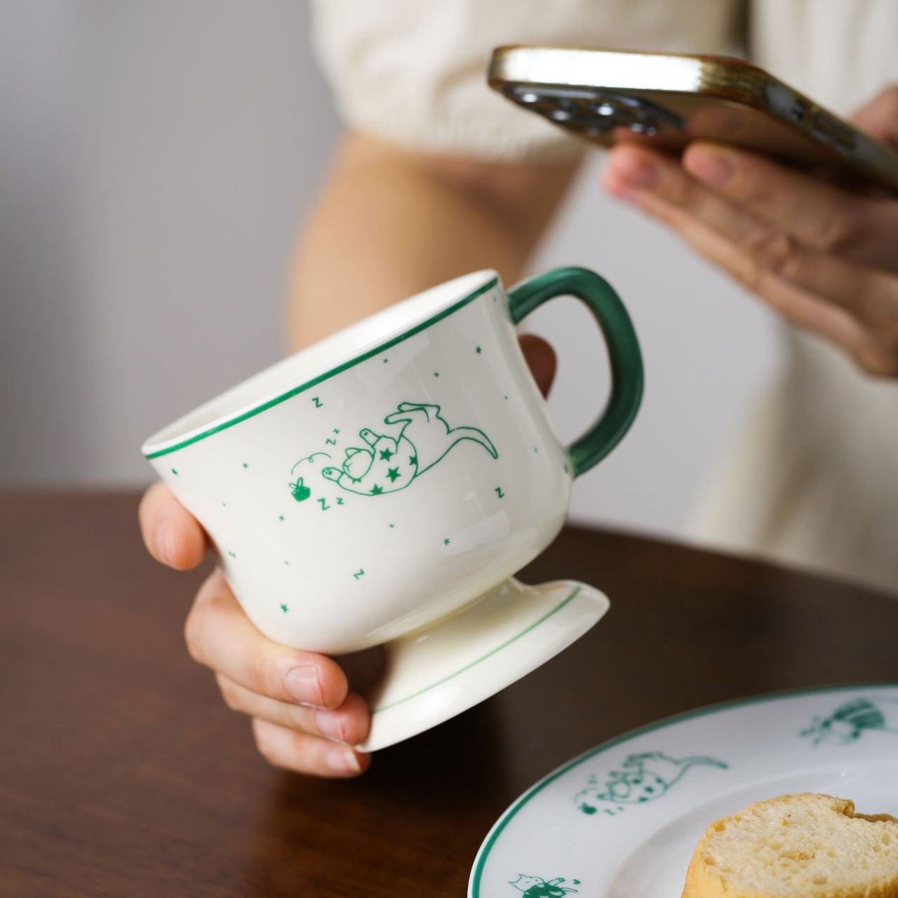 Pawfect Retro Footed Cat Mug